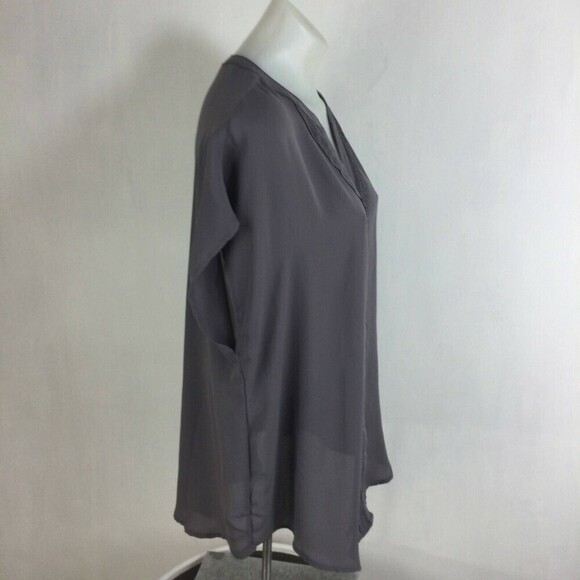 Torrid Gail Short Sleeve V-Neck Gray Blouse Top Womens Size Large - Picture 9 of 9